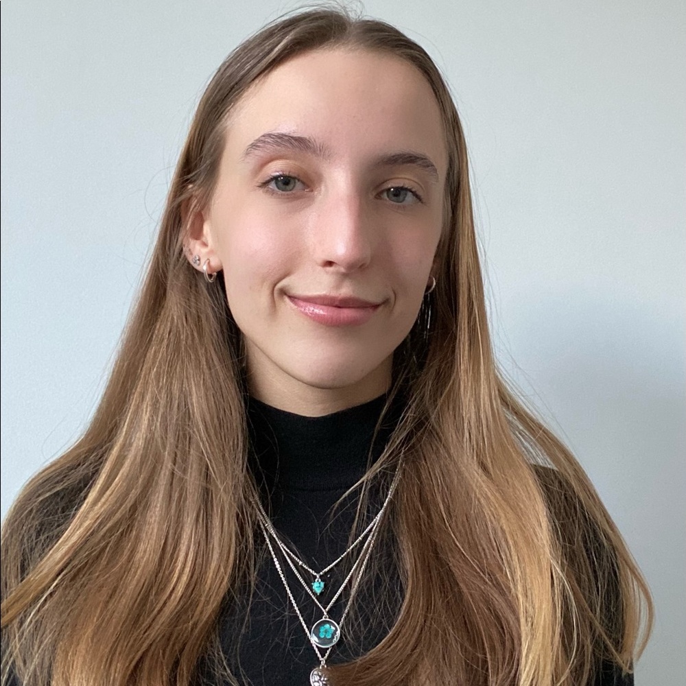 Meet your Posher, Julia